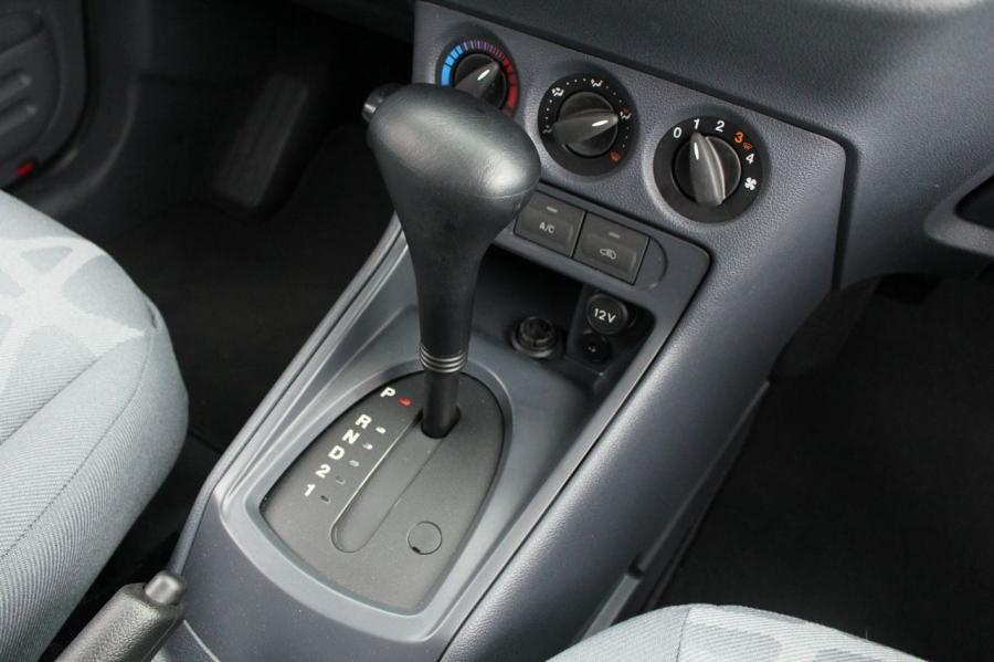  Ford Transit Connect XLT 2011 года  (фото 35 из 66)